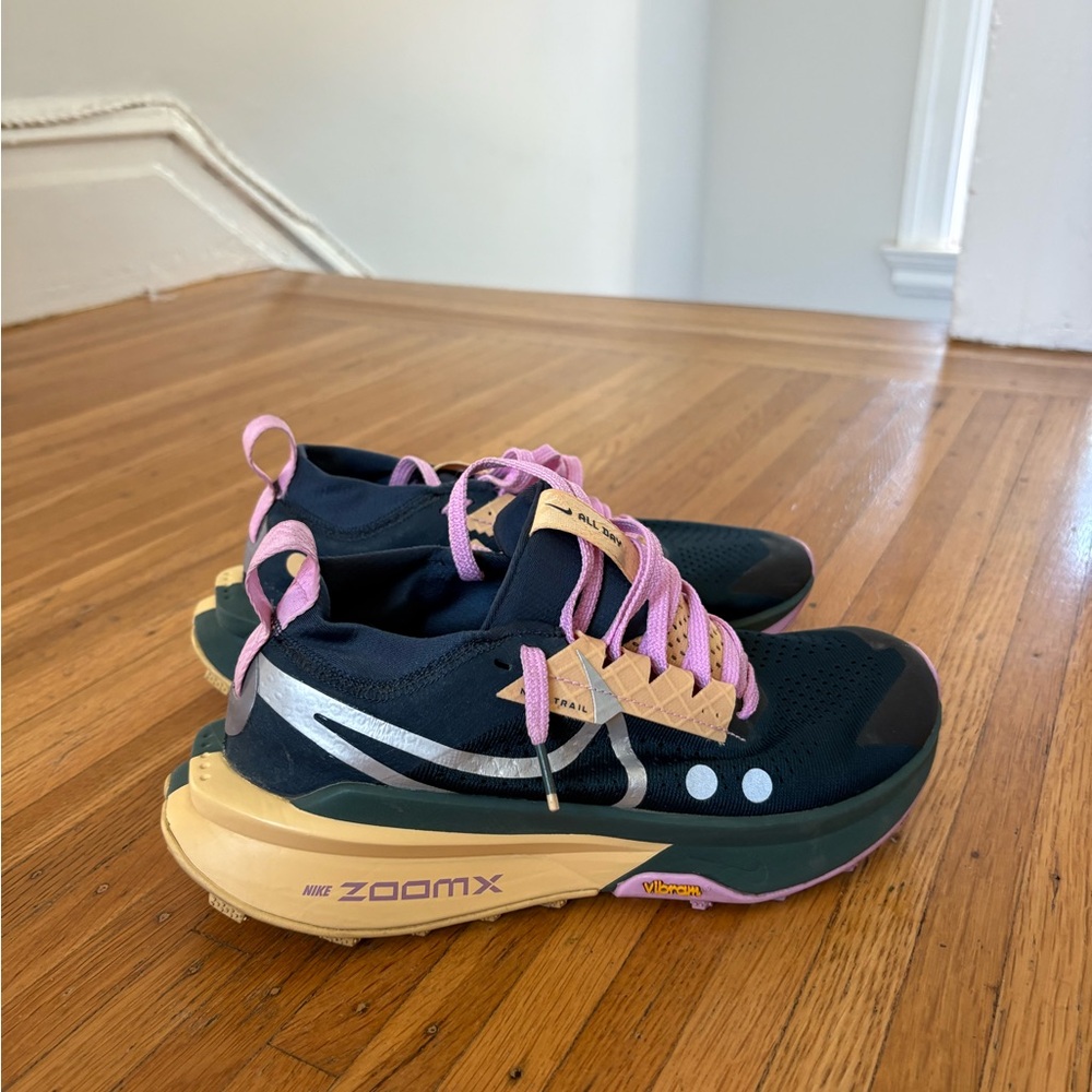 Nike ZoomX Trail Women's Athletic Shoes